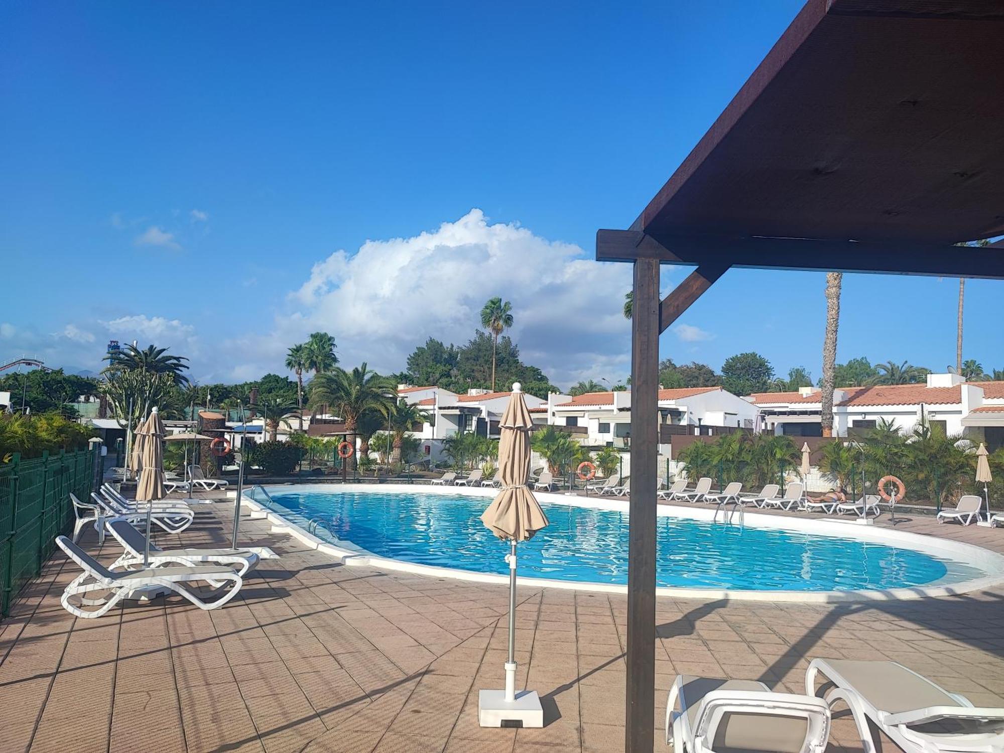 Bungalow Maspalomas Golf Con Jacuzzi, Piscina Y Jardin San Bartolomé Kültér fotó