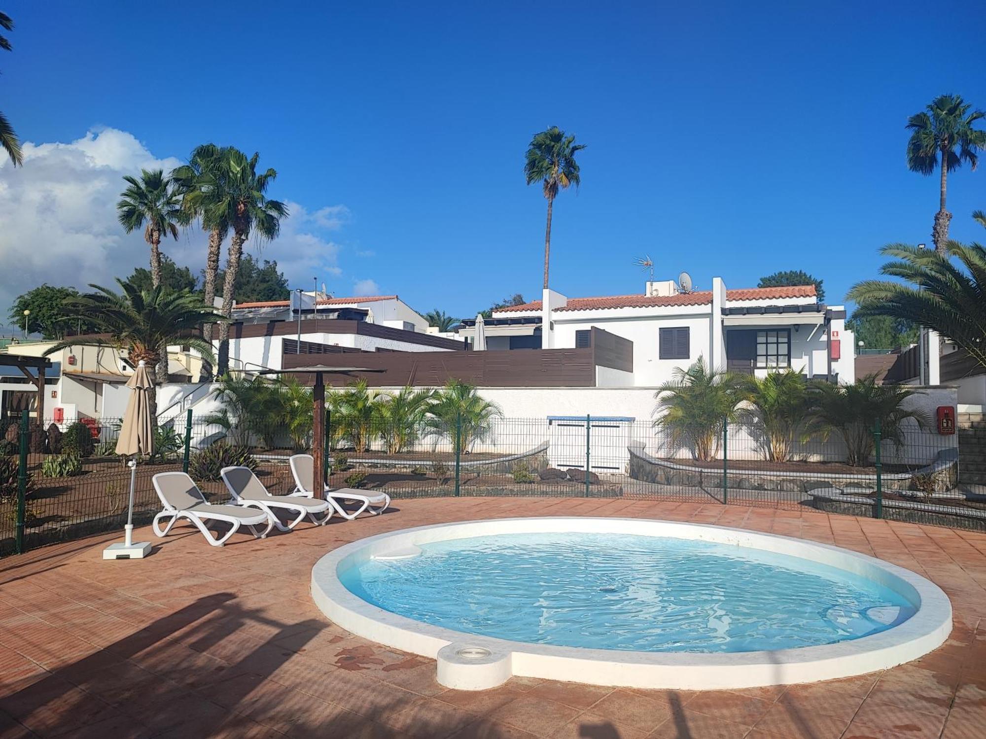 Bungalow Maspalomas Golf Con Jacuzzi, Piscina Y Jardin San Bartolomé Kültér fotó